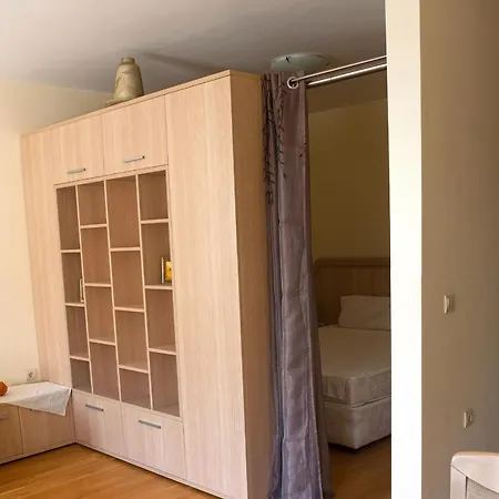 On Maxi Complex With Parking *