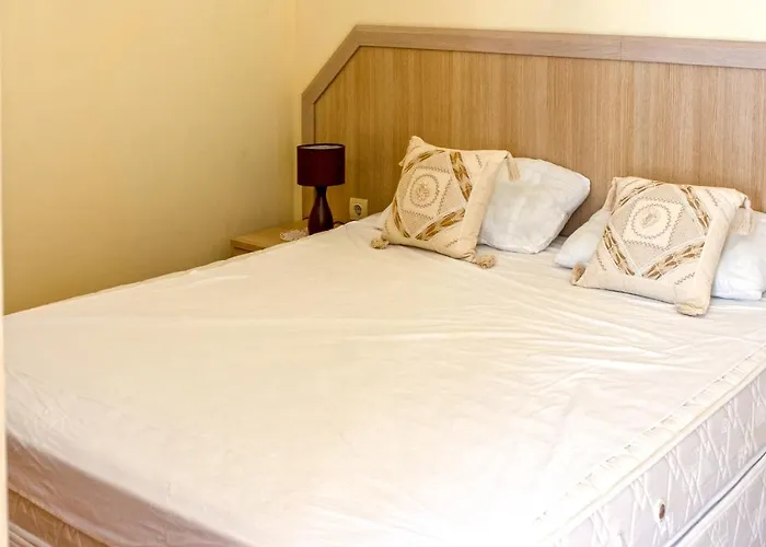 On Maxi Complex With Parking