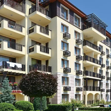 On Maxi Complex With Parking شقة سينتس قسطنطين وهيلينا