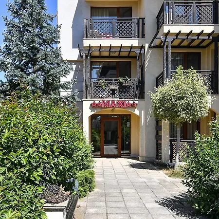 On Maxi Complex With Parking Apartment Saints Constantine and Helena